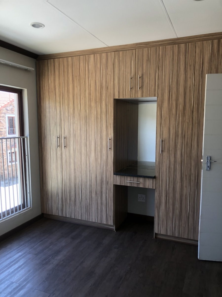 2 Bedroom Property for Sale in Potchefstroom North West